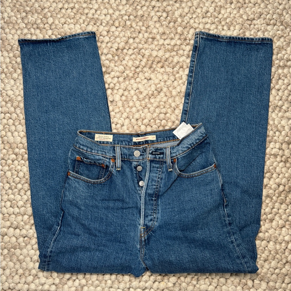 Levi’s ribcage straight jeans size 27
